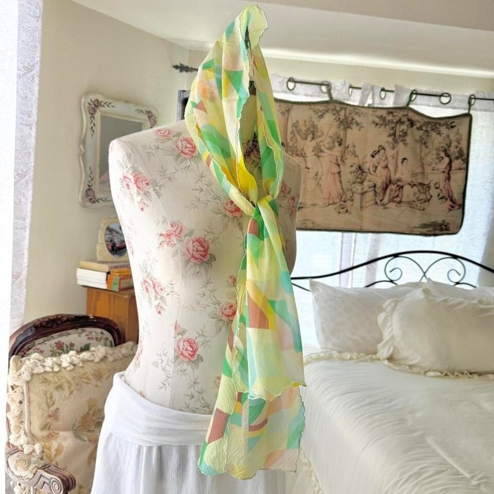 vintage scarf‎